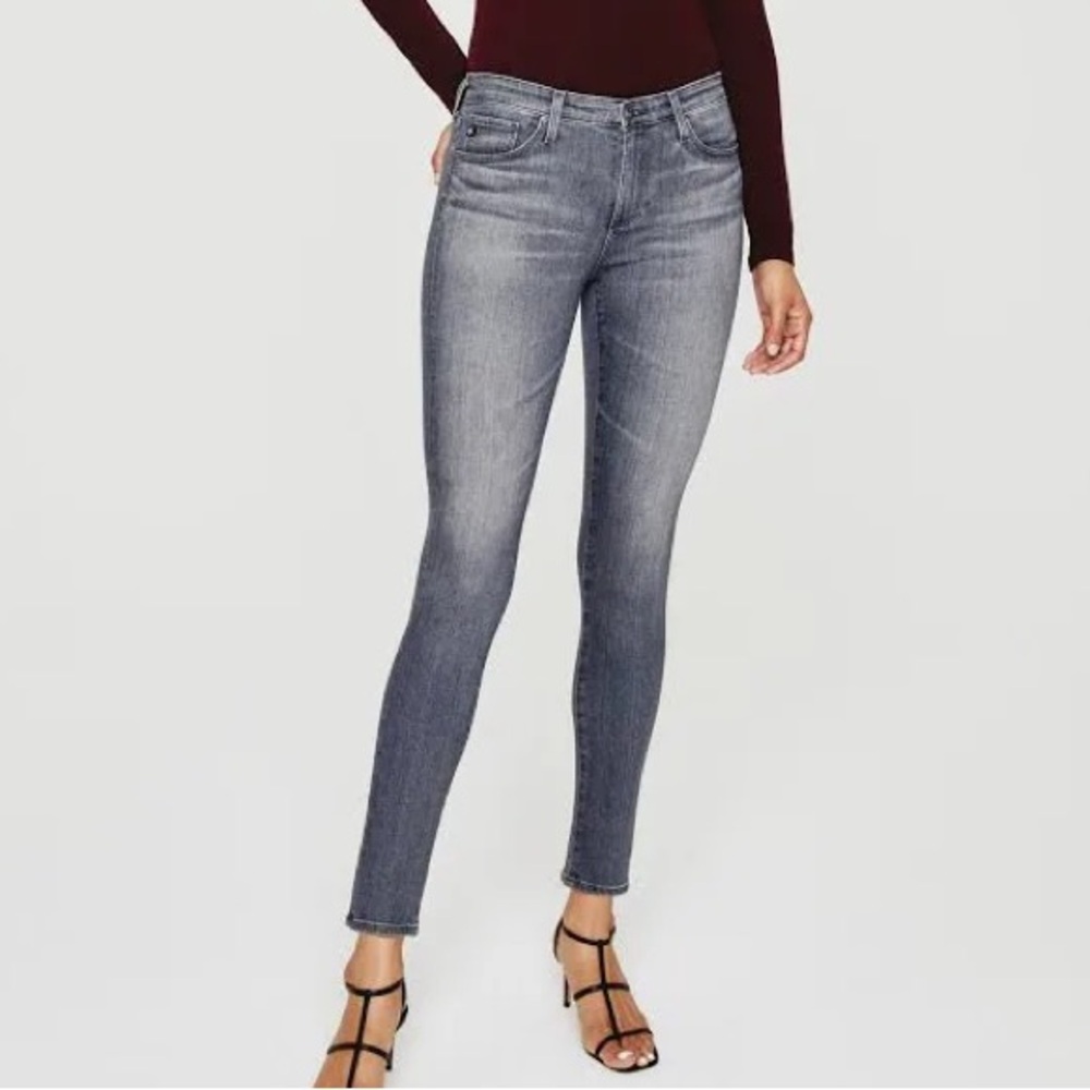 NWOT AG Super Skinny Ankle Size 24R
